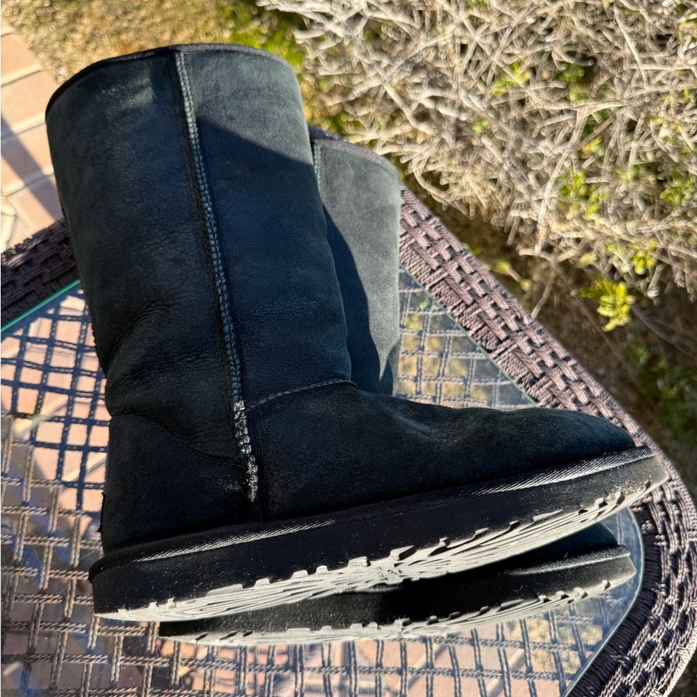 Ugg Black Boots size 7